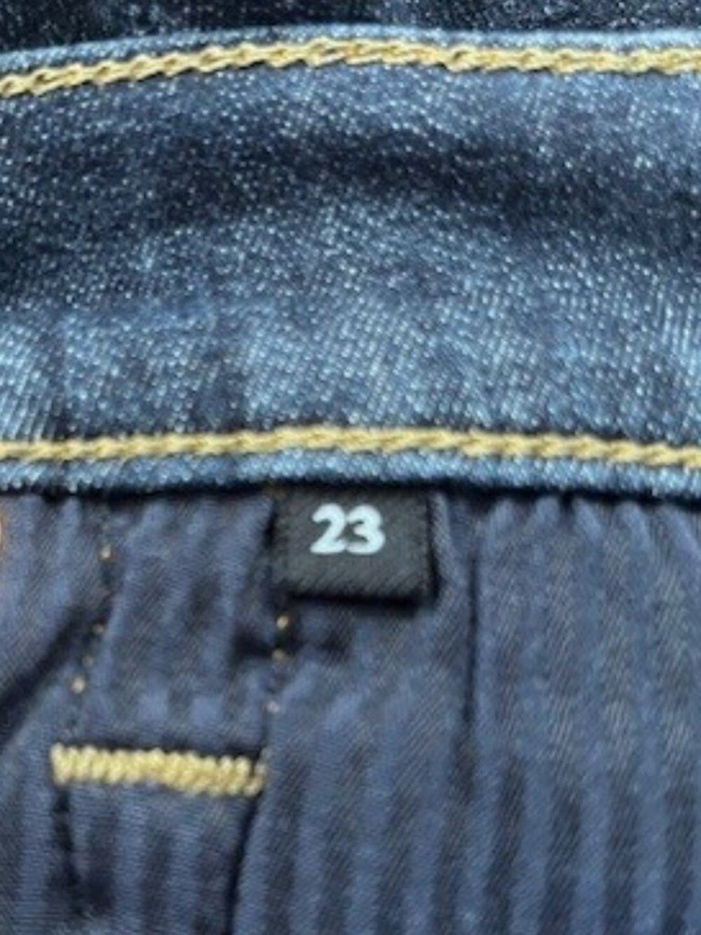 NWT - 7 For All Mankind Mid Roll Short Emerald Blue, Size 23 - Picture 7 of 7